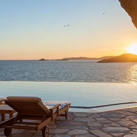 Presidential Mykonos Poseidonia 5 Bedrooms Stunning Sea Views プサロウ